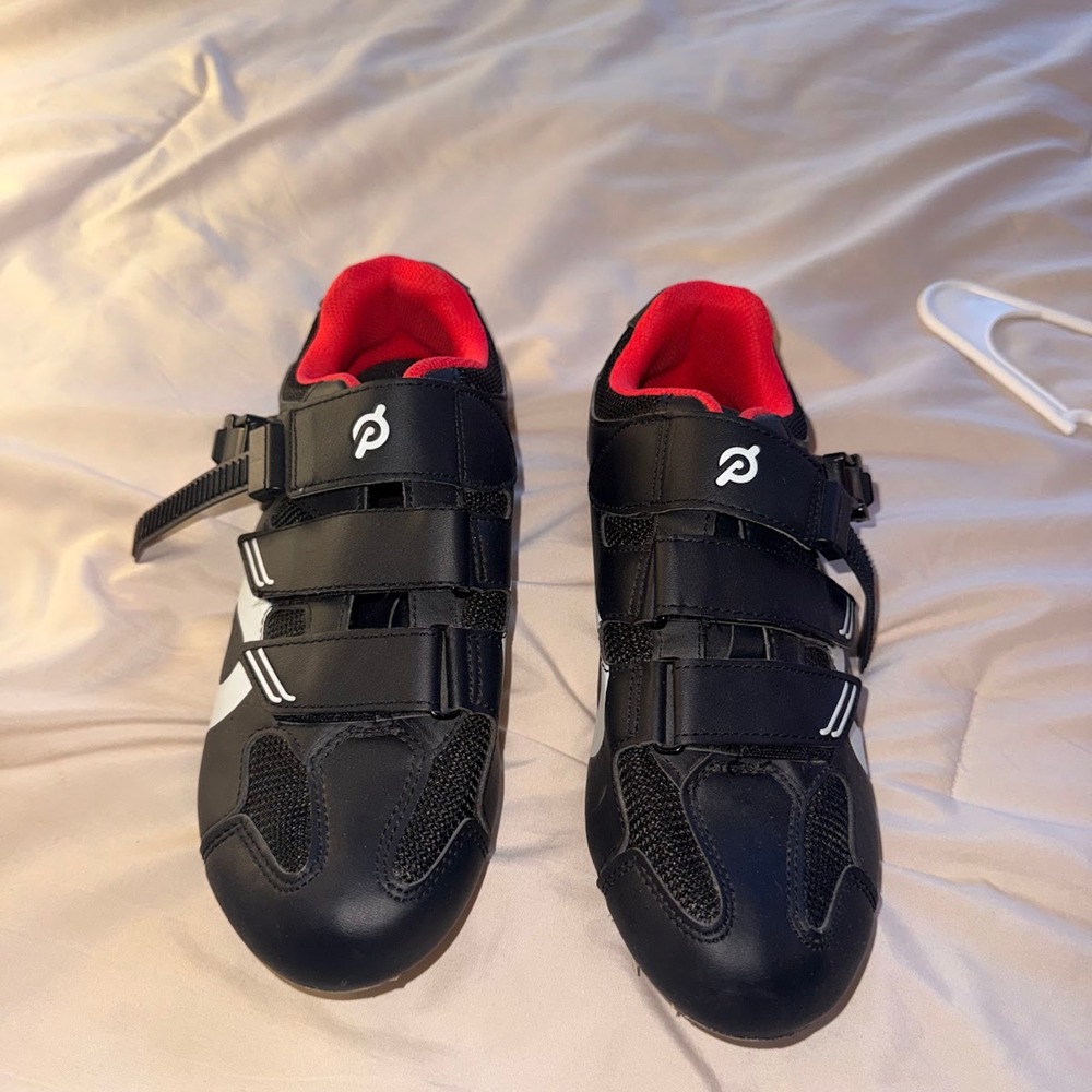 Like New Peleton Shoes Cycling